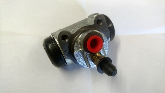 Cylindre frein AR - Simca 8 - 1200 - Sport